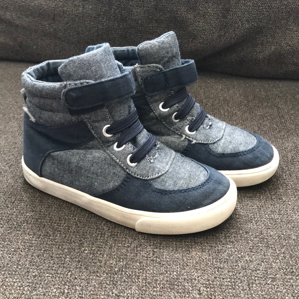 Old Navy Toddler Size 9 Hightop Sneakers